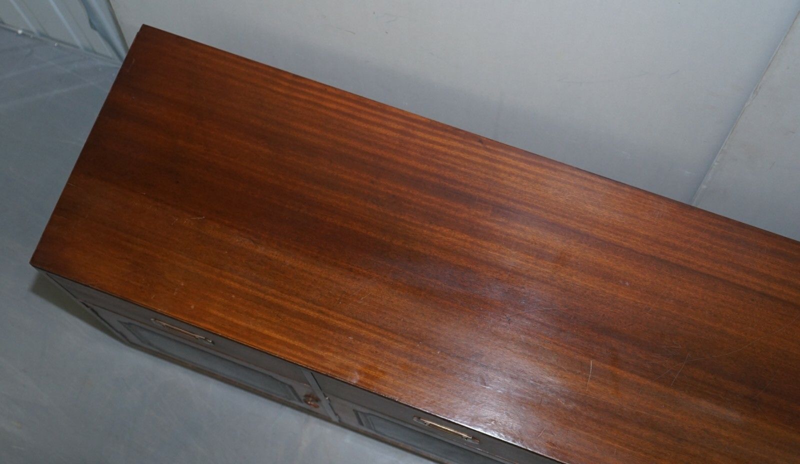 photo furniture Lovely Harrods Flamed Mahogany & Green Leather Military Campaign Sideboard