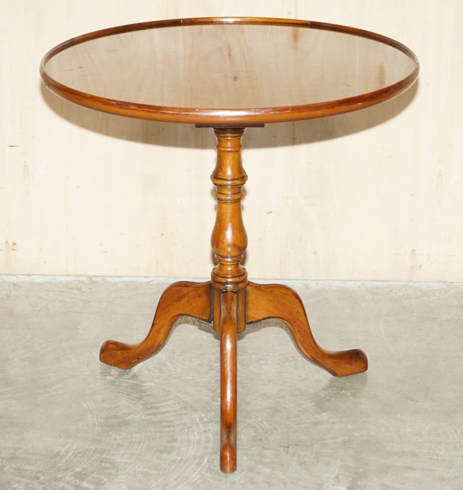 Victorian Hand Carved Pollard Oak Tilt Top Tripod Wine Side End Lamp Table photo furniture