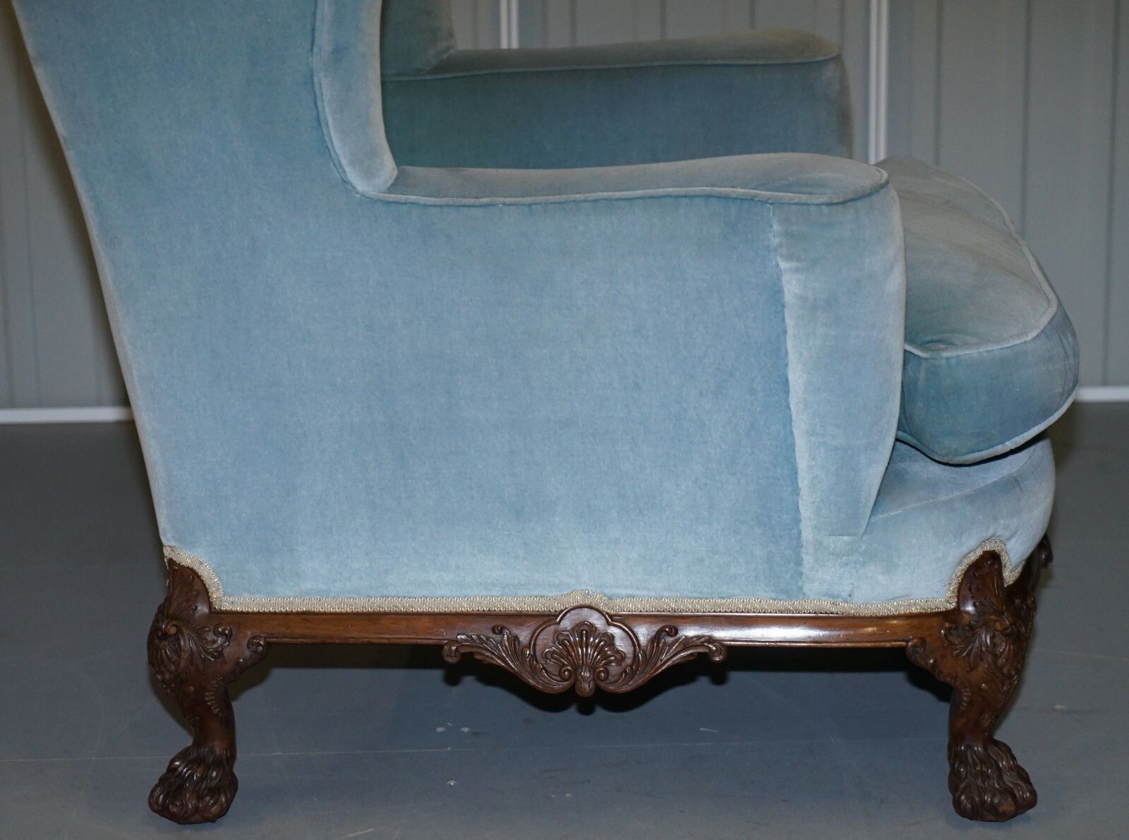 photo furniture Heavily Carved Lion Hairy Paw Feet Victorian Armchair Sky Blue Velvet George II