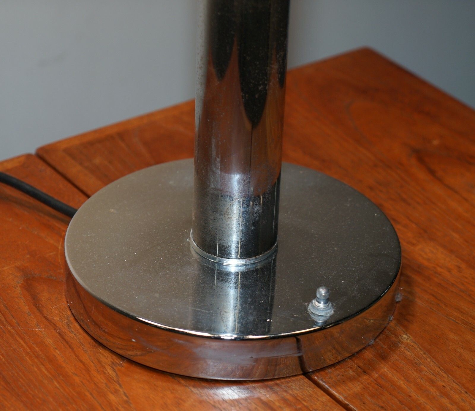 Large Pair Of Original American Atomic Circa 1940's Polished Chrome Table Lamps photo Lighting