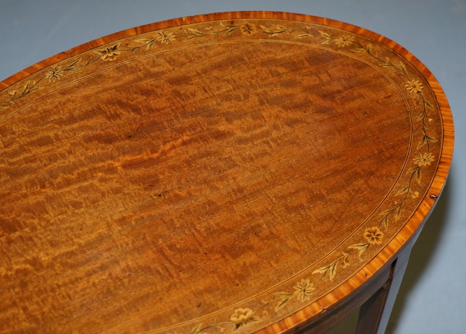 Stunning Floral Inlaid Sheraton Victorian Walnut Oval Occasional Side End Table photo 2500.0