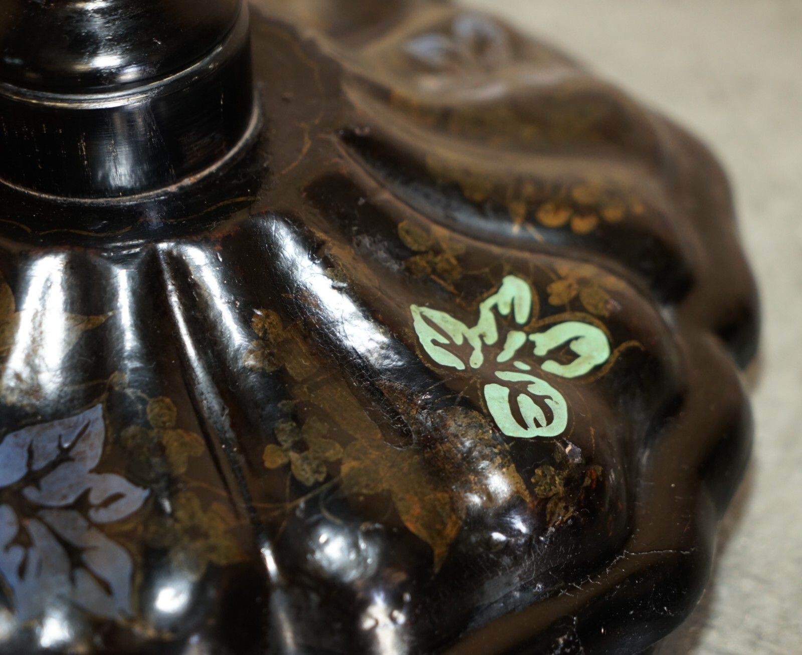 Stunning Antique Victorian 1860 Black Lacquer Mother Of Pearl Chess Games Table photo vintage