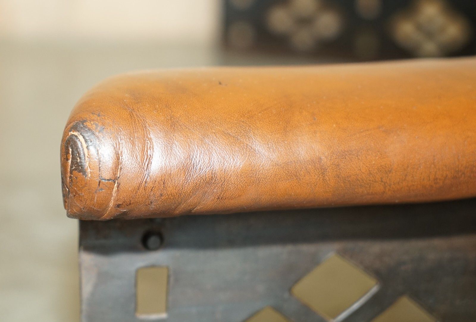 photo vinterior Rare Demi Lune Antique Victorian Brown Leather Club Fender With Pierced Metal