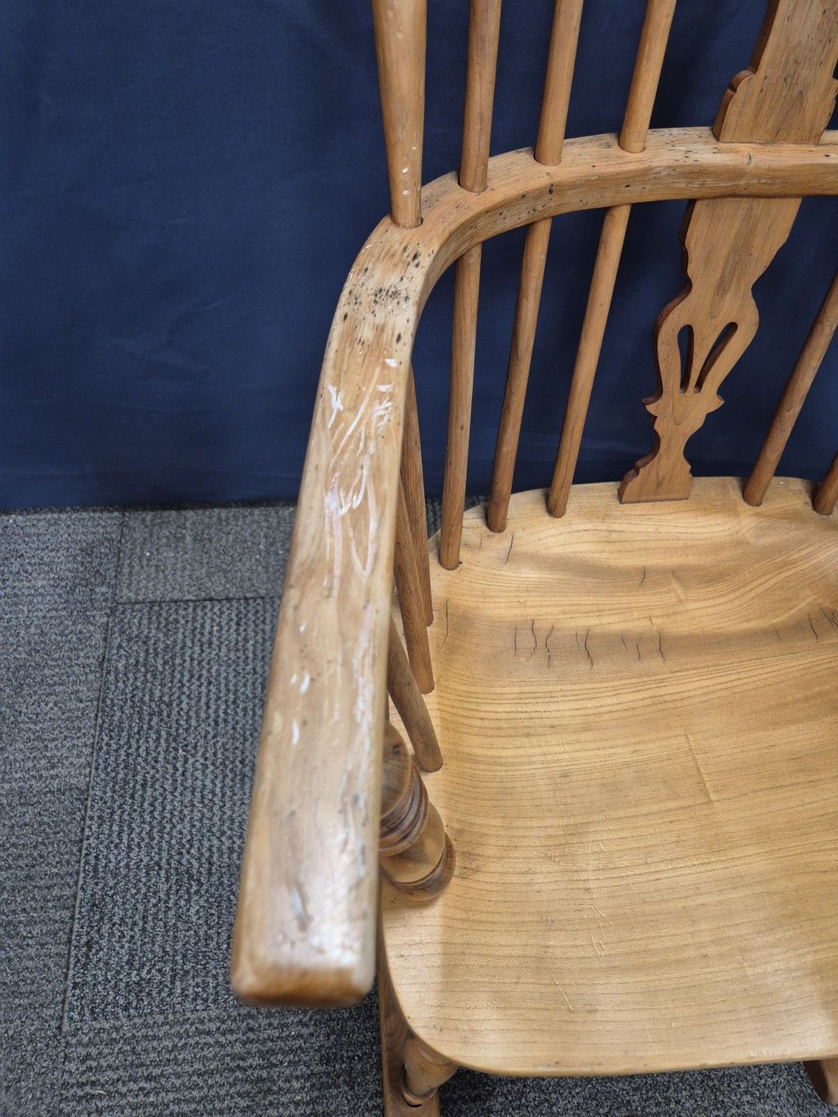 photo furniture Wooden Windsor Rocking Chair Hand Made