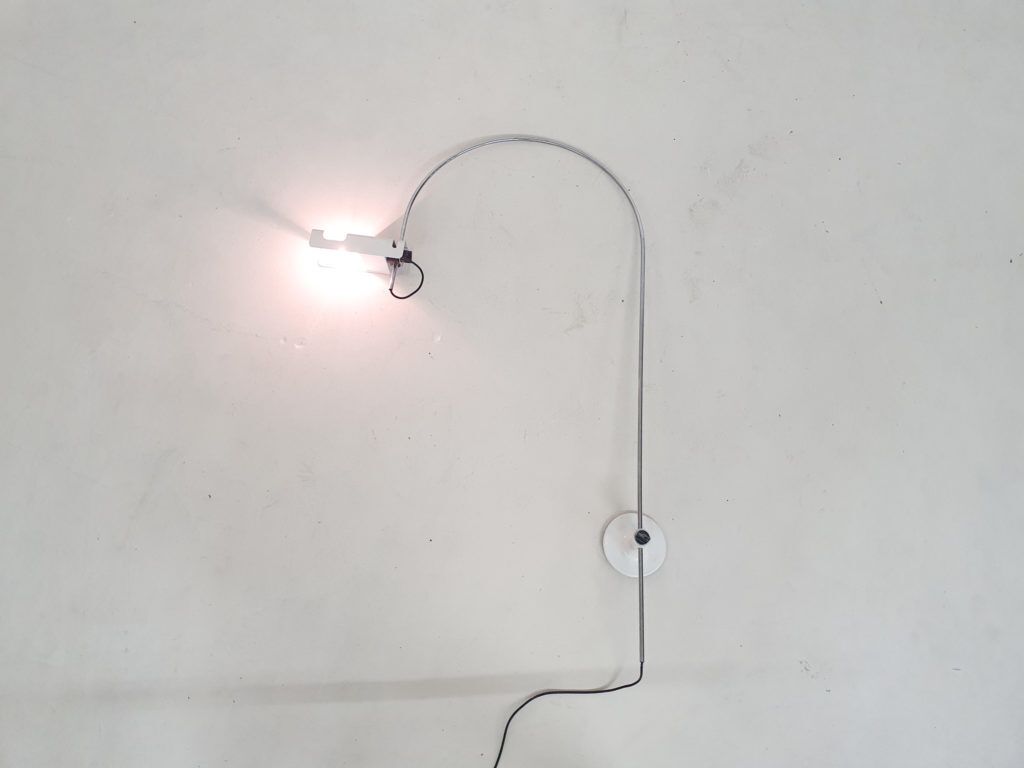 Spider Wandlamp Van Joe Colombo Voor Oluce, Italië 1967 photo furniture