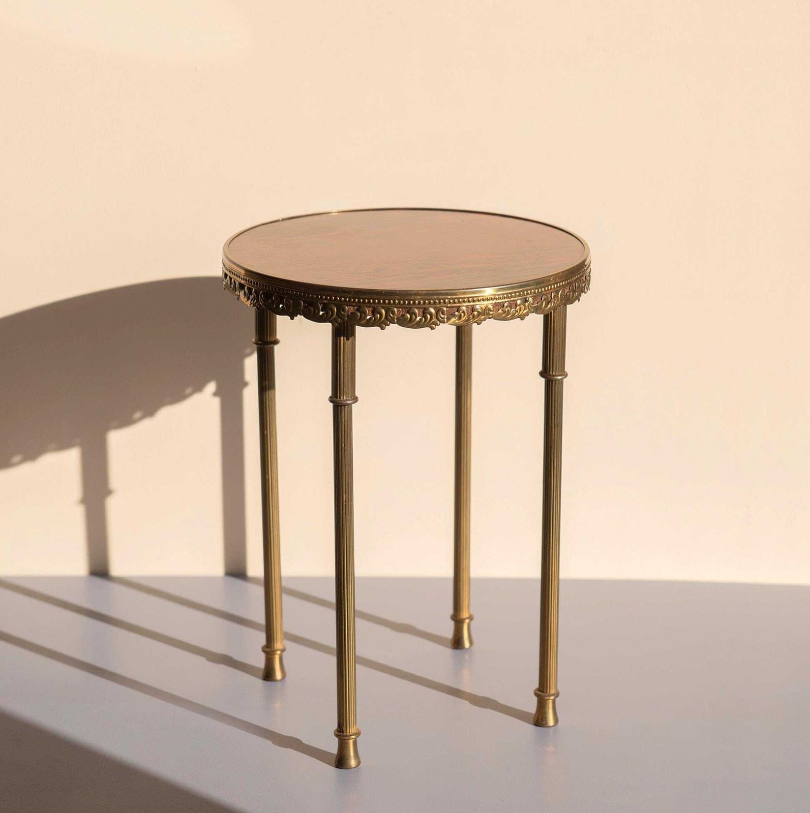 Brass Round Side Table, Hollywood Regency, Vintage Plant Stand, 1950s Design, Mid Century Golden Stool