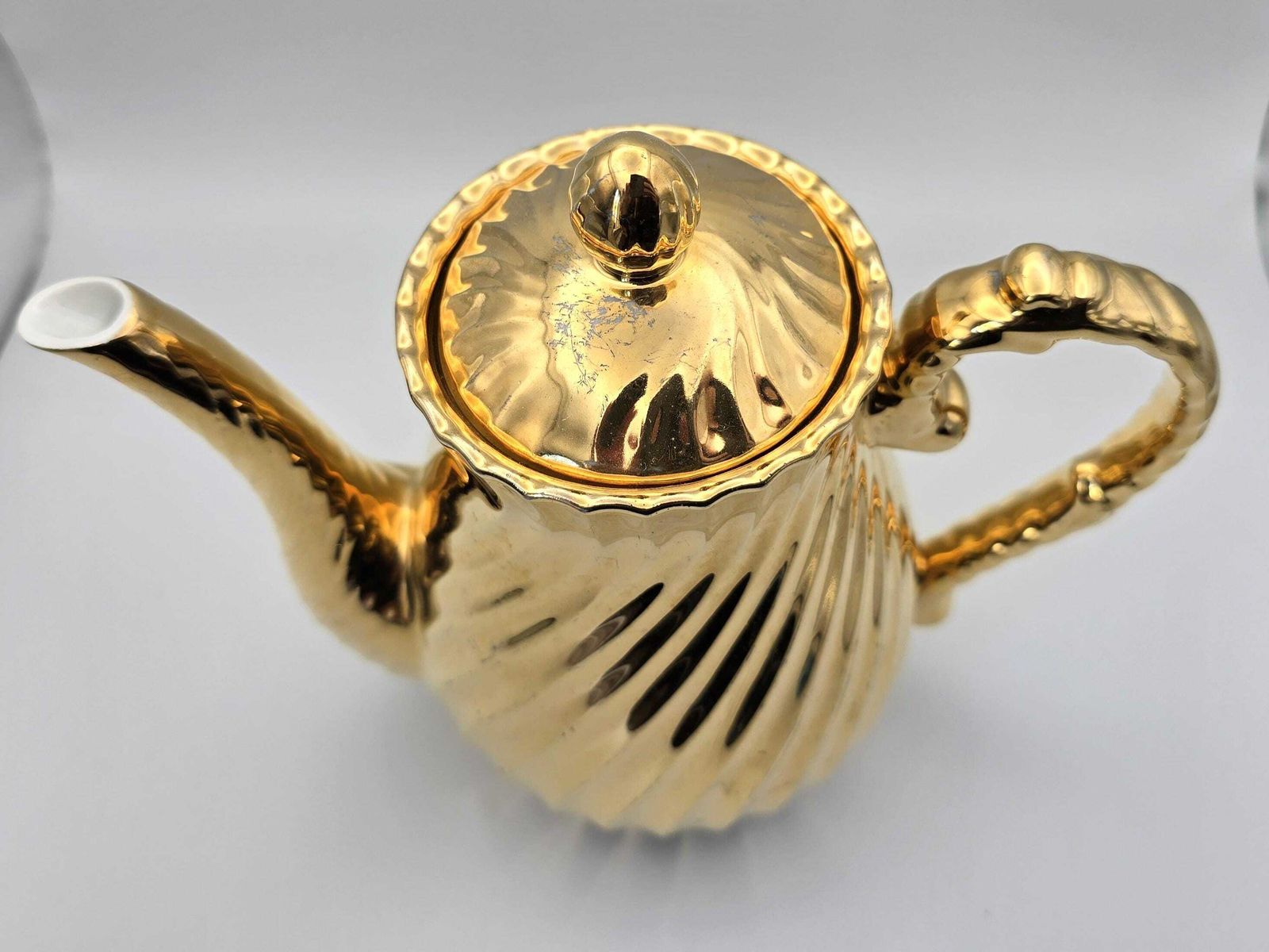 Vintage 22kt Gold Coffee Set   Coffee Pot, Milk Jug And Sugar Bowl   St Kilda, Australia photo for sale