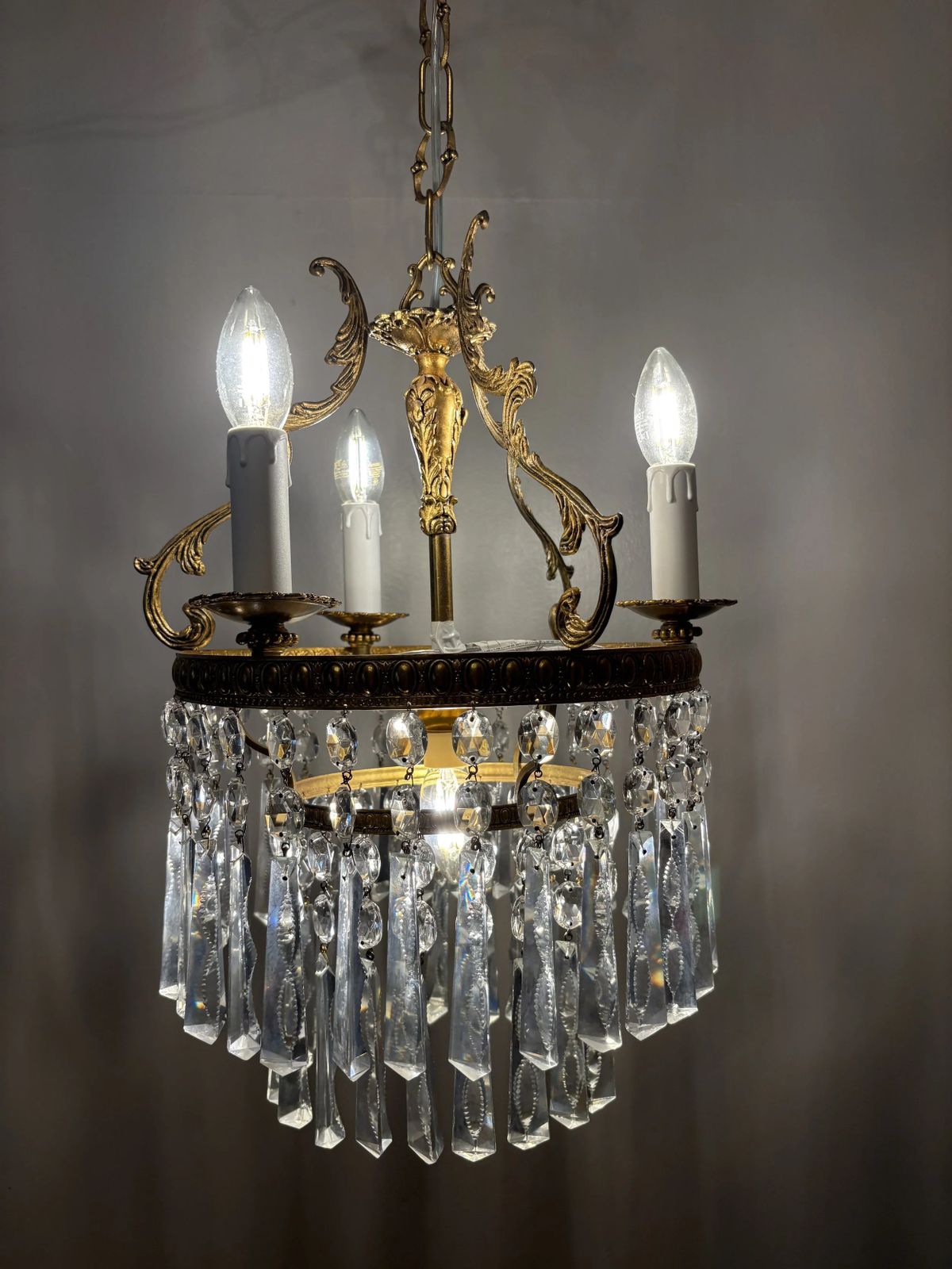 Italian Chandelier In Gilded Bronze With Bohemian Crystals photo 1301.0