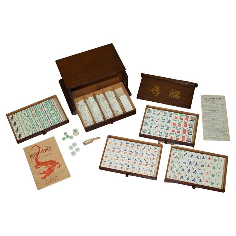 Exquisite Antique 4 Person Mahjong Suite Circa 1920's Chinese Export With Dice