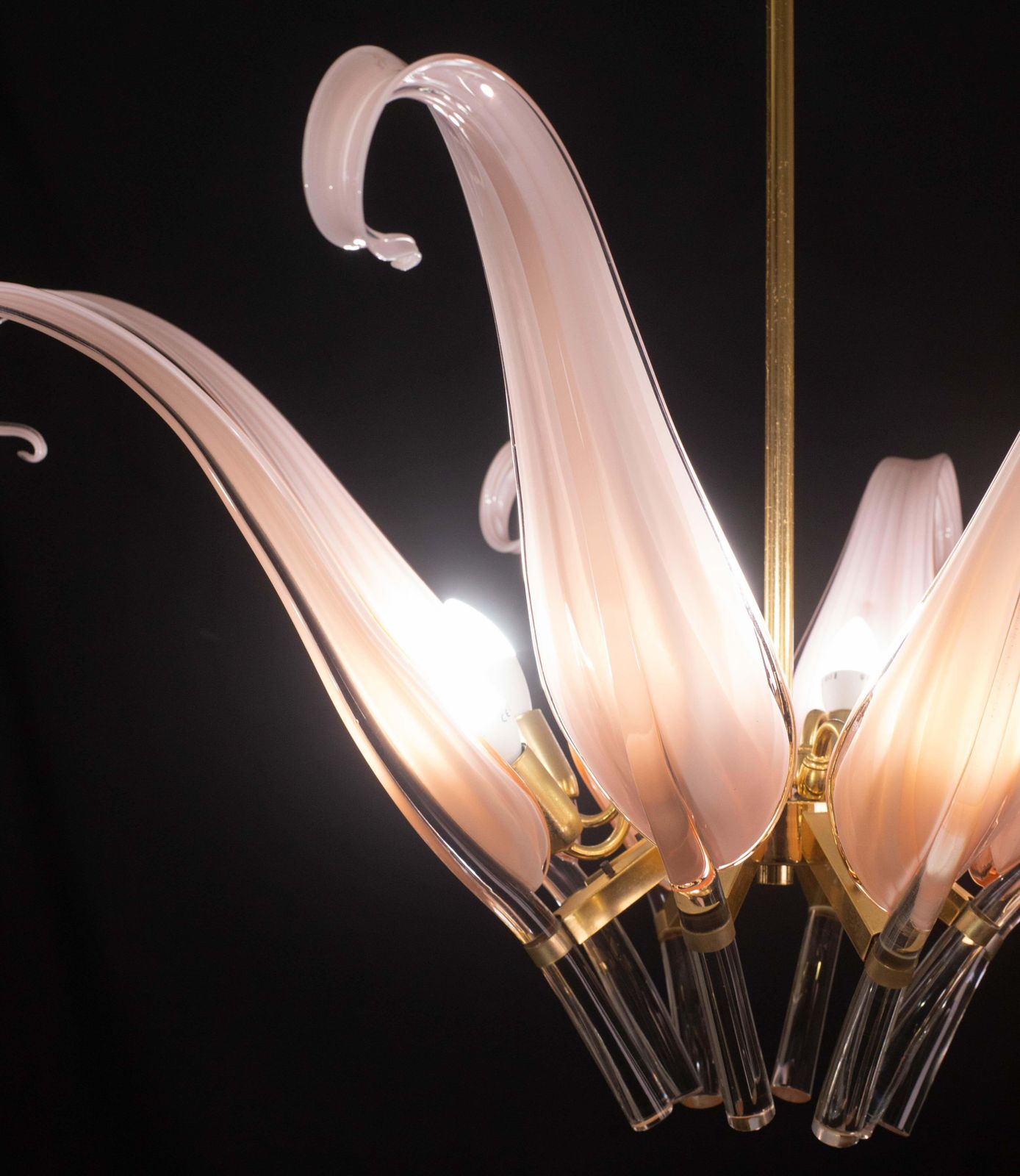 Extraordinary Pink Murano Glass Leaves Chandelier Large Size By Franco Luce photo vinterior