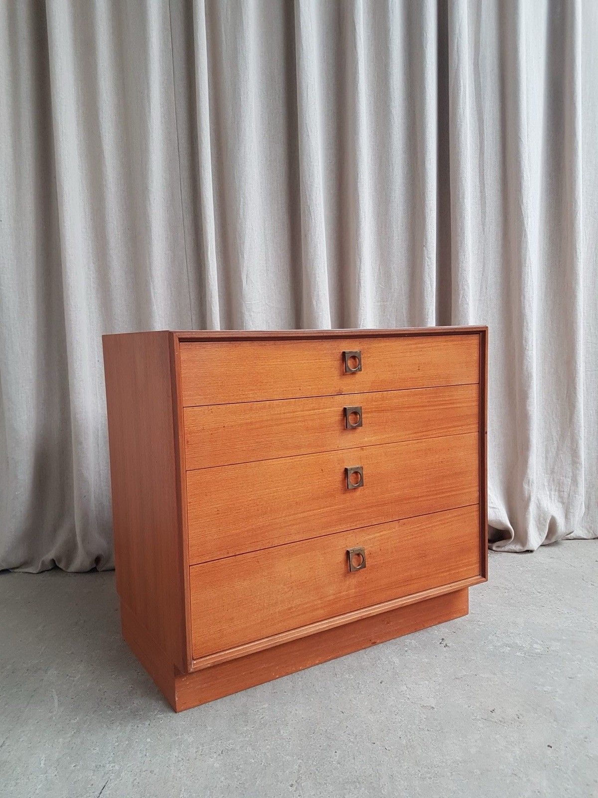 Vtg Mid Century G Plan Chest Of Drawers Compact Sideboard Danish Retro R926 photo Furniture