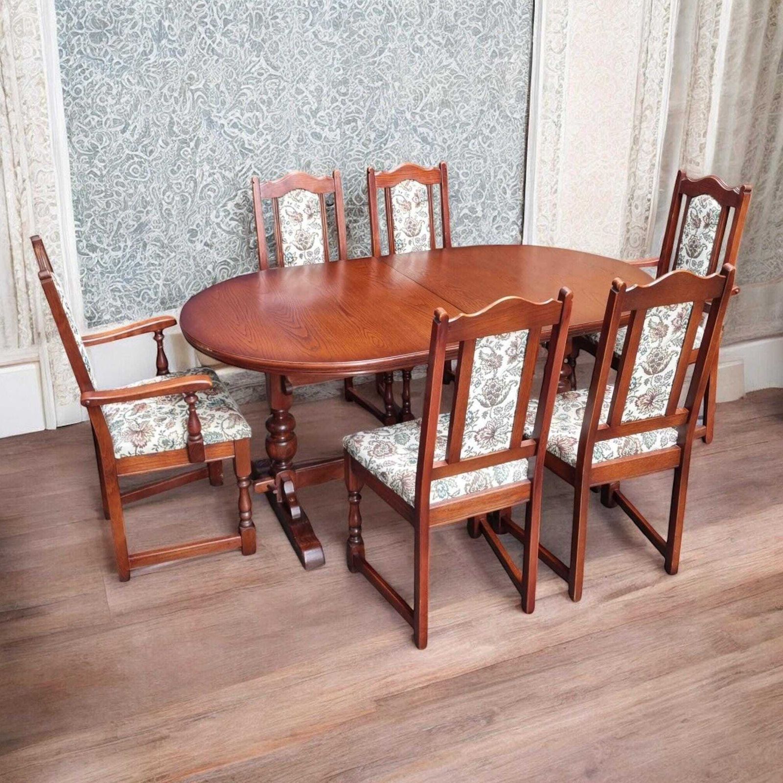 photo furniture Vintage Old Charm Wood Bros Oak Dining Chairs / Set Of 6 / Solid Oak Wooden Frames