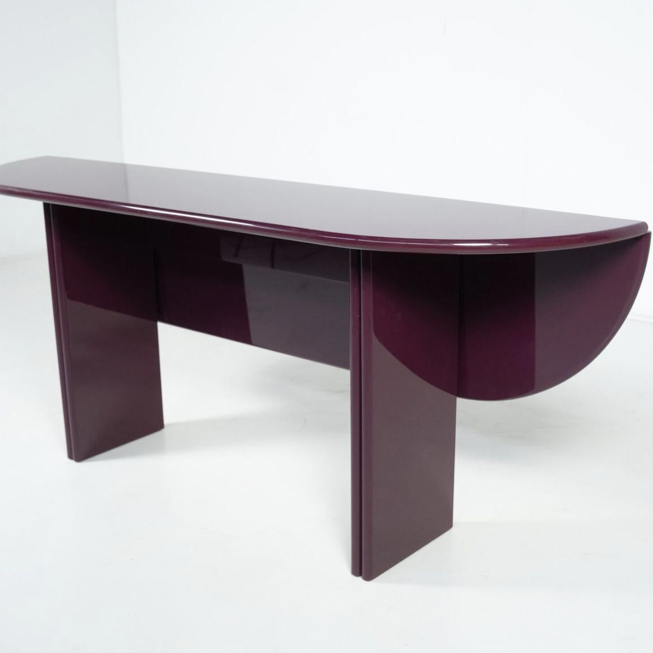 Purple Lacquered Wood “Antella” Console By Kazuhide Takahama For Gavina, 1980s photo vintage