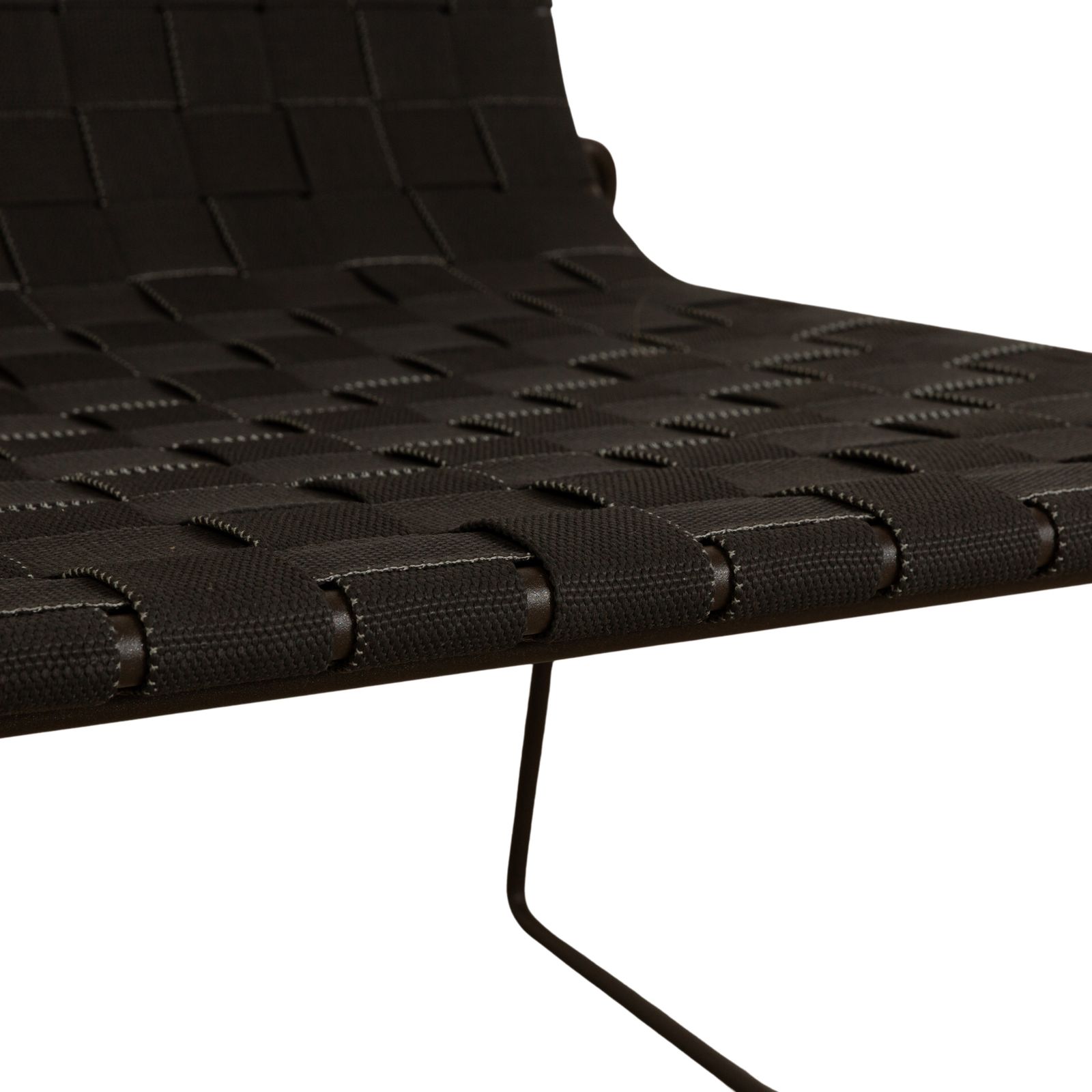 Fauteuil outdoor Andreu World Trenza en métal et tissu tressé, noir, gris anthracite photo for sale