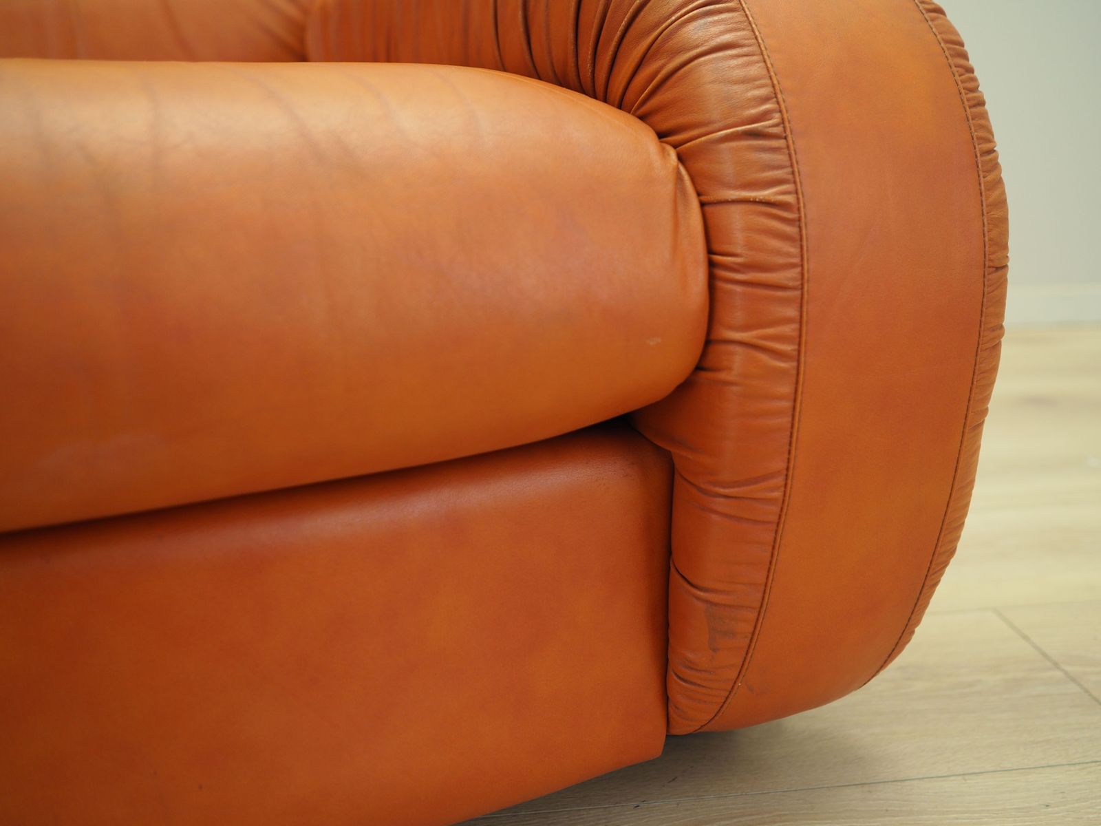 1715.0 Red Armchair, Danish Design, 1970s, Production: Denmark photo