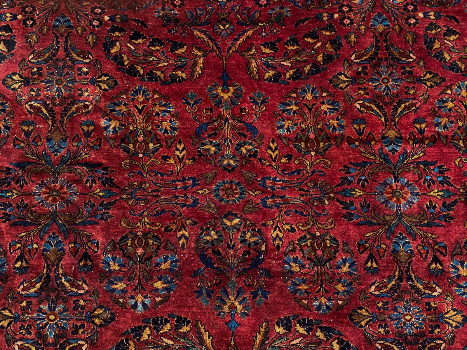 Antique Lilihan Carpet 670x410cm photo Textiles