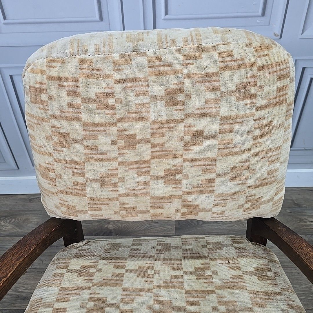 Antique Oak Armchair – Arts & Crafts Style – Upholstered & Carved Wooden Chair photo vinterior