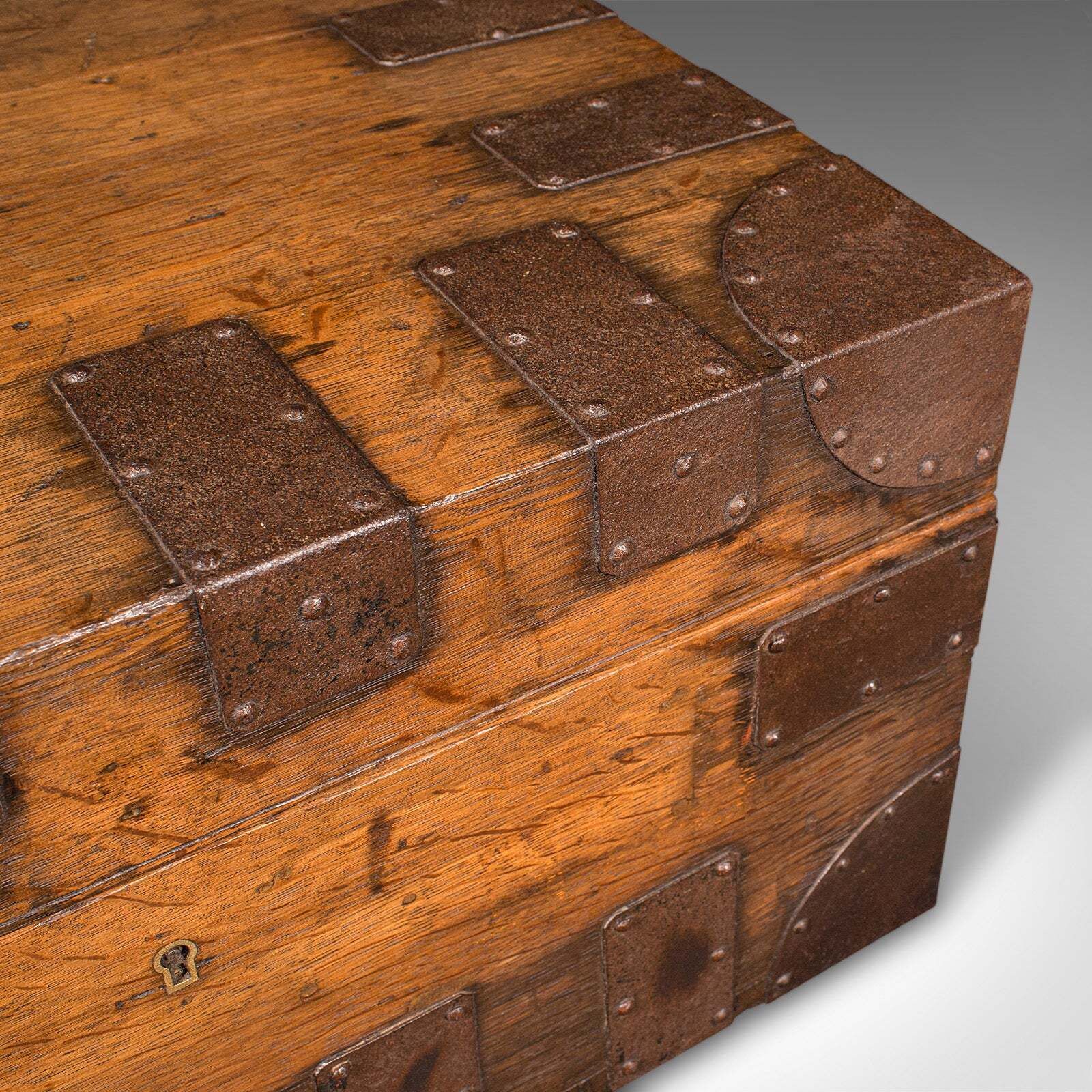 photo furniture Antique Silver Chest, English Oak, Steel Bound, Steamer Trunk, Victorian, C.1900