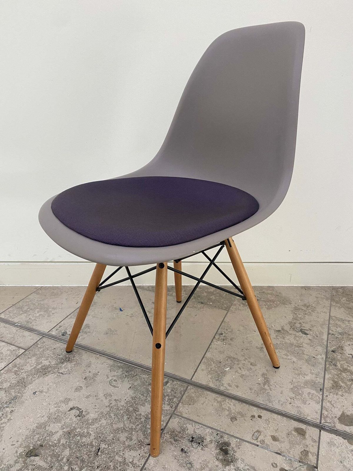 Used Original Vitra Dsw Chair With Lilac Fabric Seat photo Furniture