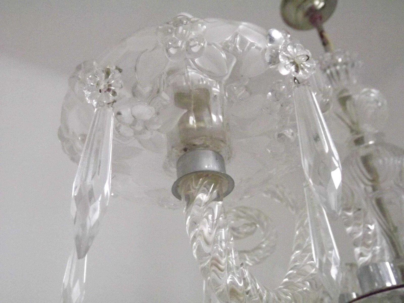 Franse Antieke Glazen En Kristallen Kroonluchter Met Barley Twist, 3 Armen En 4 Lichtpunten — Franse Antieke Verlichting. Glazen Kristallen Barley Twist Kroonluchter. photo vinterior