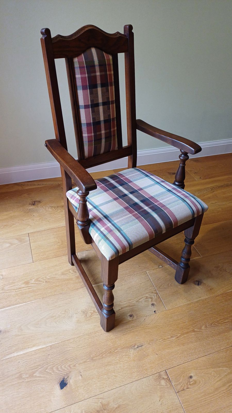 Old Charm Extending Table, 2 X Carver, 4 X Dining Chairs. Tudor Brown. All Pristine, Unmarked. photo furniture