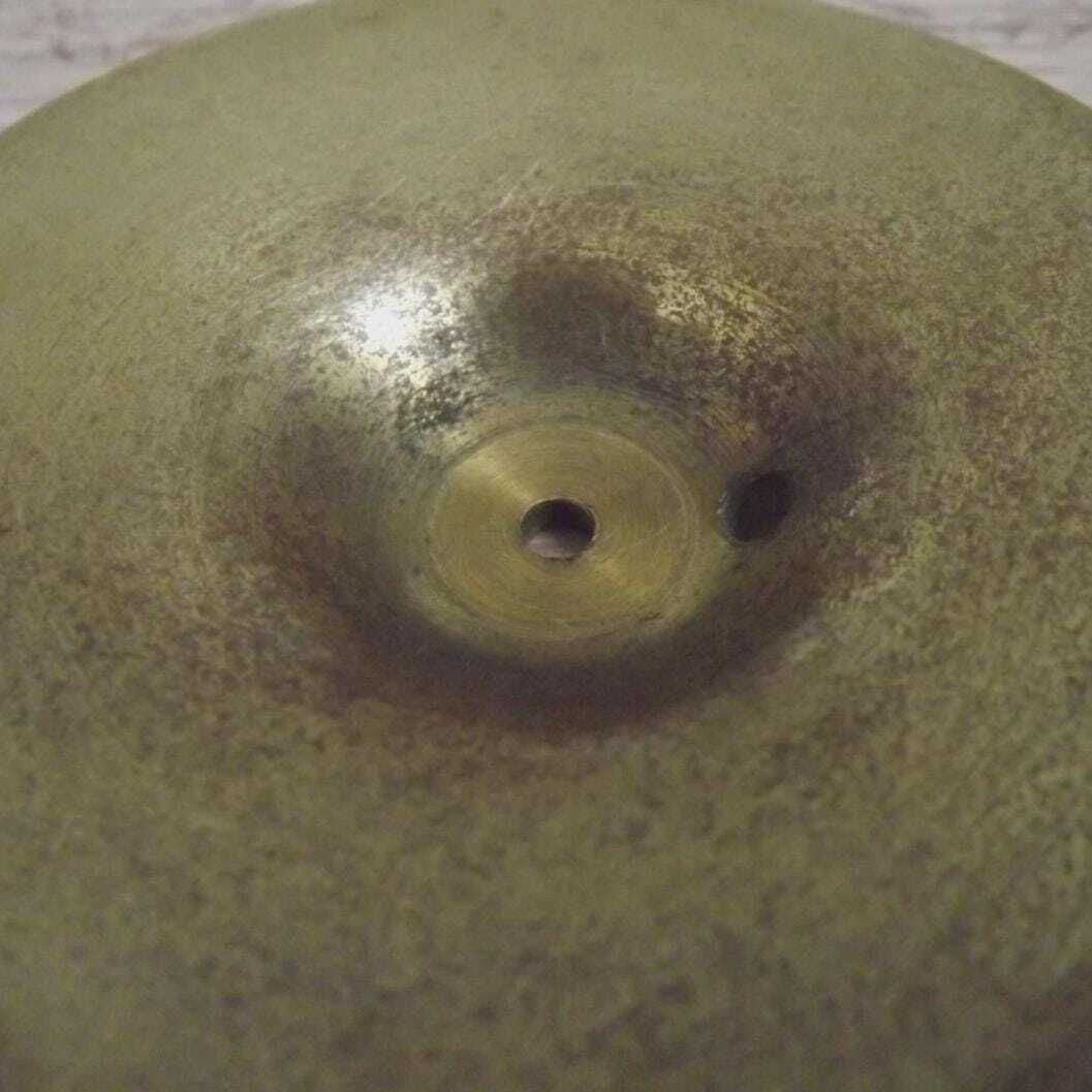photo for sale Lot de 8 coupelles bobeches en laiton pour lustre - Pièces de remplacement pour lustre et éclairage vintage français, restauration