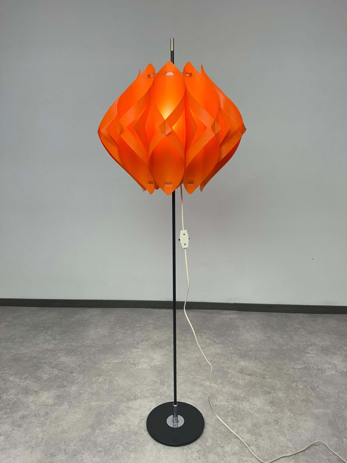 Orange Floor Lamp By Milanda Havlova   Vest Leuchten photo furniture