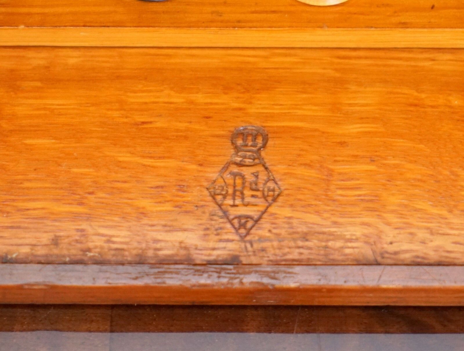Royal Crown Stamped Victorian Oak Games Compendium Chess Cards Dominos Checkers photo furniture