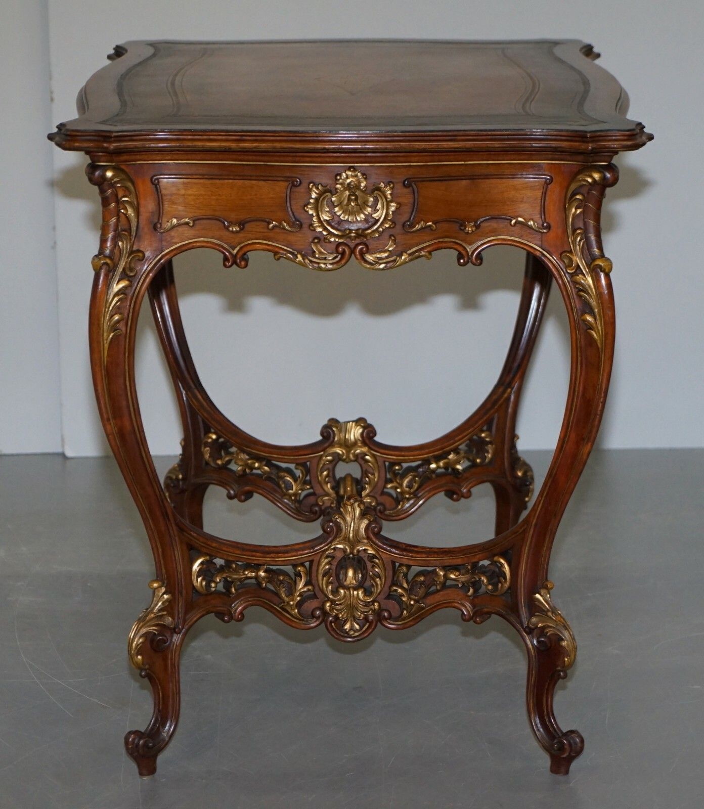 Lovely Circa 1900 Late Victorian French Pine Brown Leather Gold Gilt Desk Table photo buy