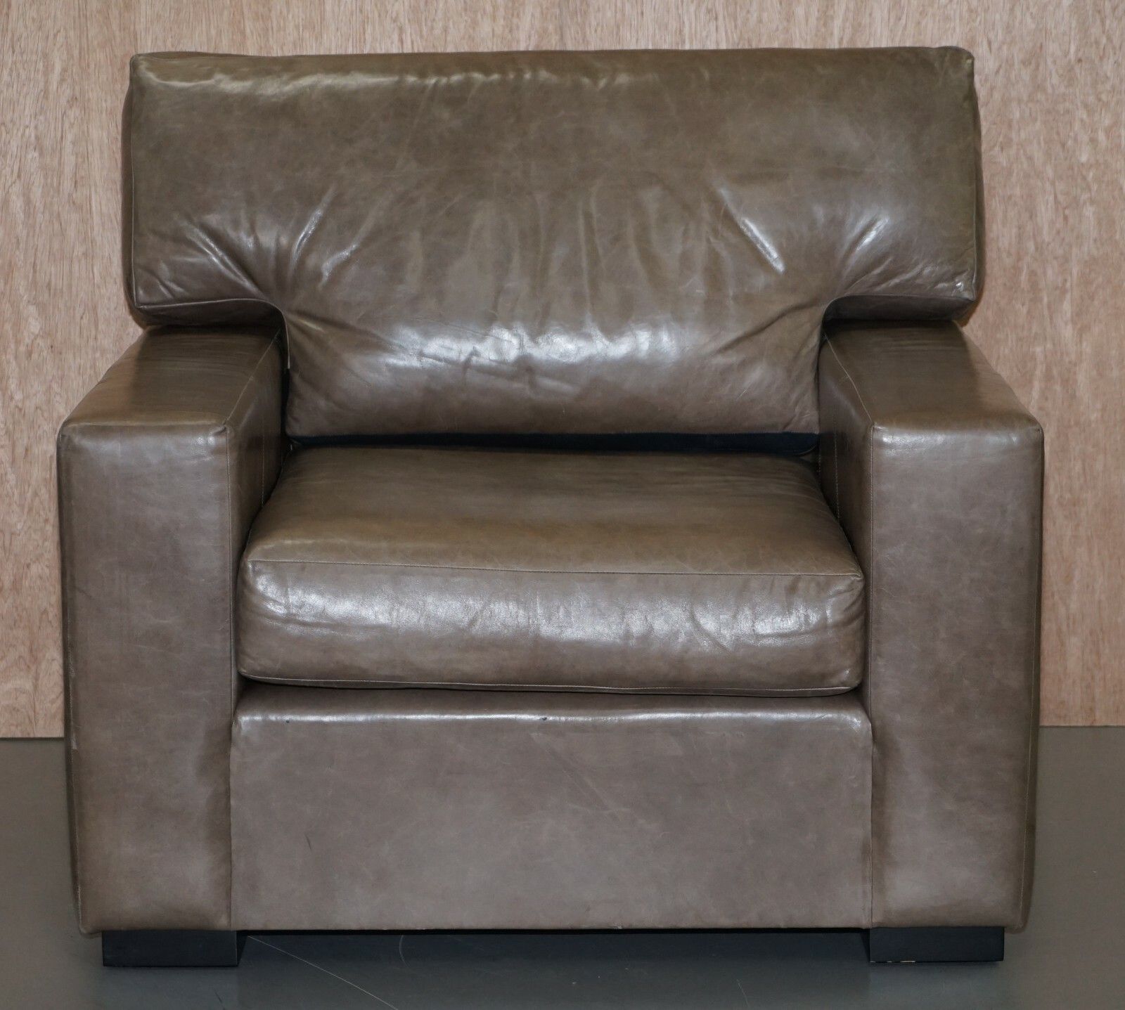 Luxury Pair Of Very Large Contemporary Grey Leather Armchairs Or Love Seats photo for sale