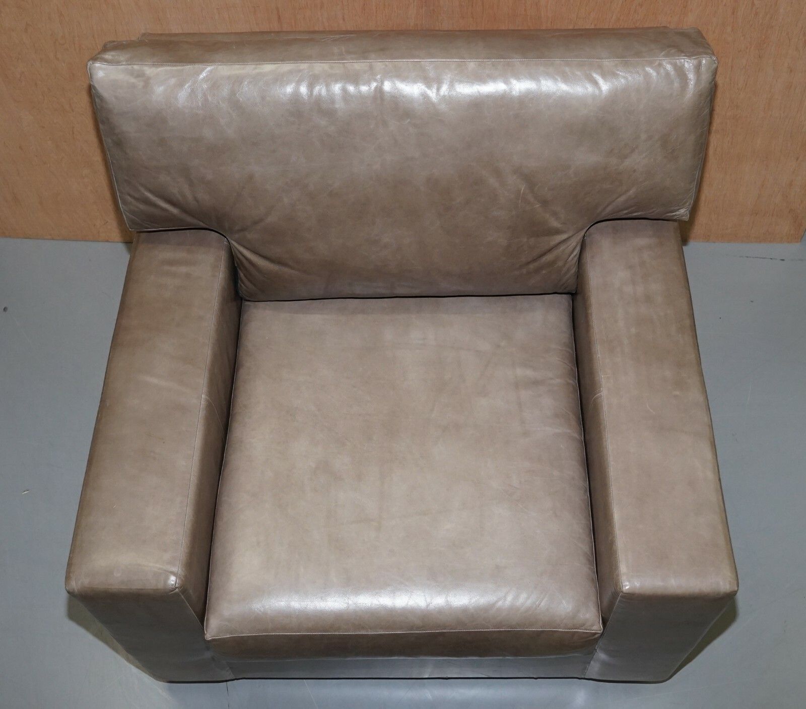 Luxury Pair Of Very Large Contemporary Grey Leather Armchairs Or Love Seats photo 1750.0