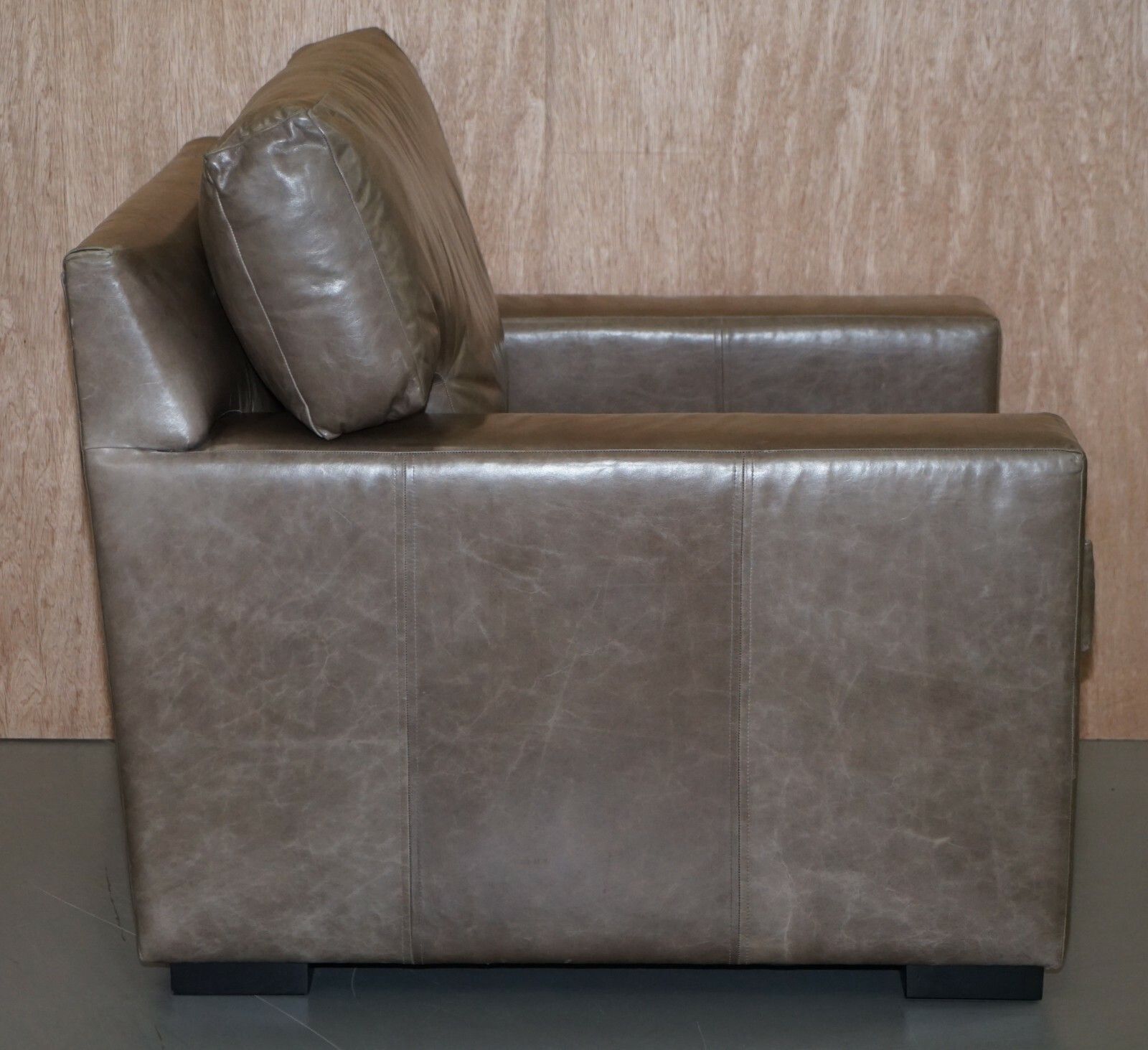 Luxury Pair Of Very Large Contemporary Grey Leather Armchairs Or Love Seats photo buy