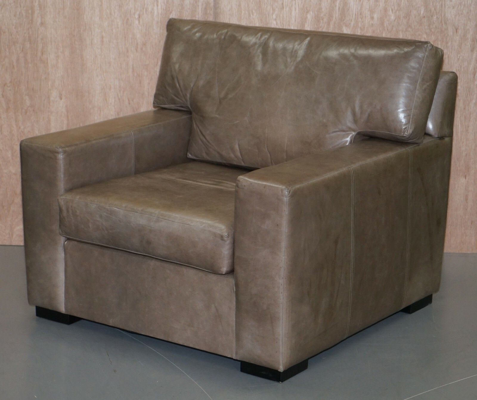 Luxury Pair Of Very Large Contemporary Grey Leather Armchairs Or Love Seats photo vintage