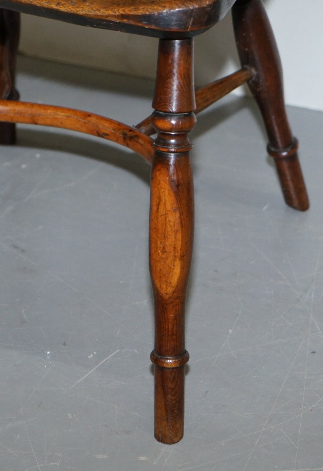 photo for sale 1 Of 6 Burr Yew Wood Windsor Armchairs Circa 1860 English Countryhouse Furniture