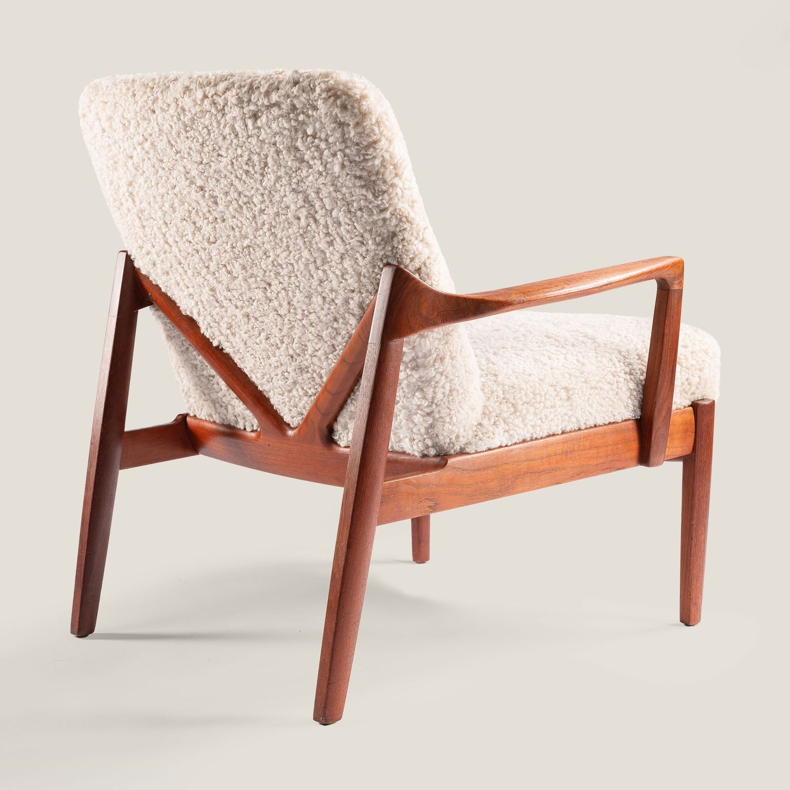 Model Fd125 Armchair – Tove & Edvard Kindt Larsen photo for sale