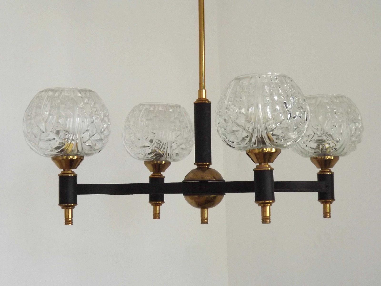 Franse Vintage Mid Century Zwart & Goud 4 Armige Hanglamp Met Helder Geslepen Glazen Kappen – Jaren 1950/60 | Franse Vintage Verlichting. Retro Verlichting. photo 240.0