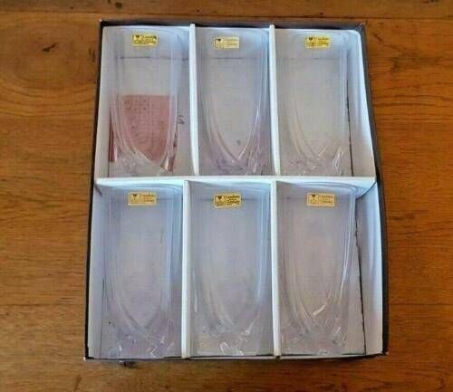 Doos met 6 Franse Cristalleries Royales de Champagne tumblerglazen. Set van 6 tumblers. 6 hoge glazen. 6 highballglazen. Verpakt in doos. photo furniture