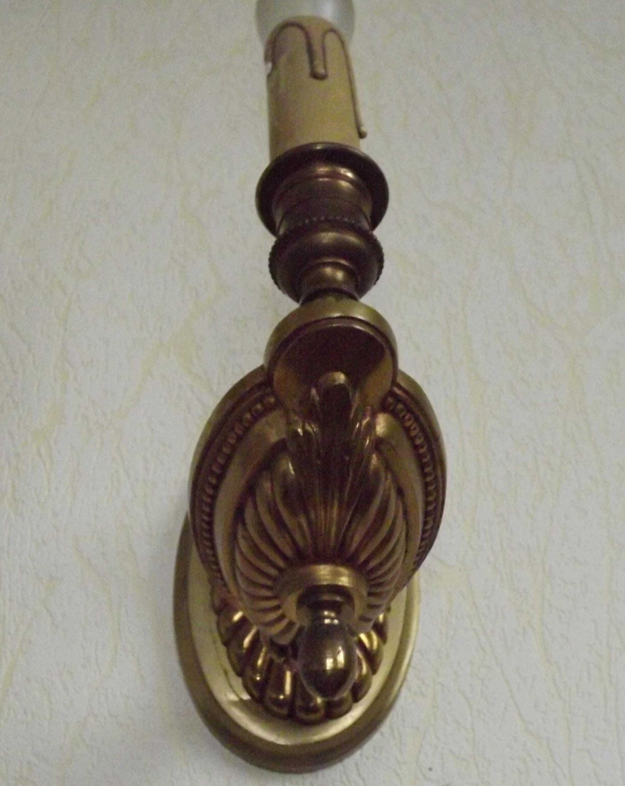 Applique murale Empire d'époque, laiton, tête d'aigle - Luminaire français d'époque. Applique Empire simple. Tête d'aigle photo buy