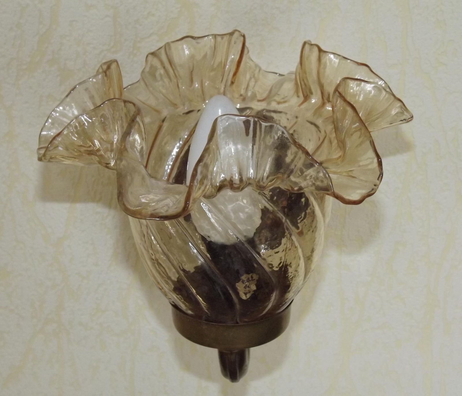 French Vintage Wood & Bronze Effect Metal Up Light Wall Light With Frilled Amber Glass Shade. French Vintage Lighting. Vintage Wall Scnce. photo buy