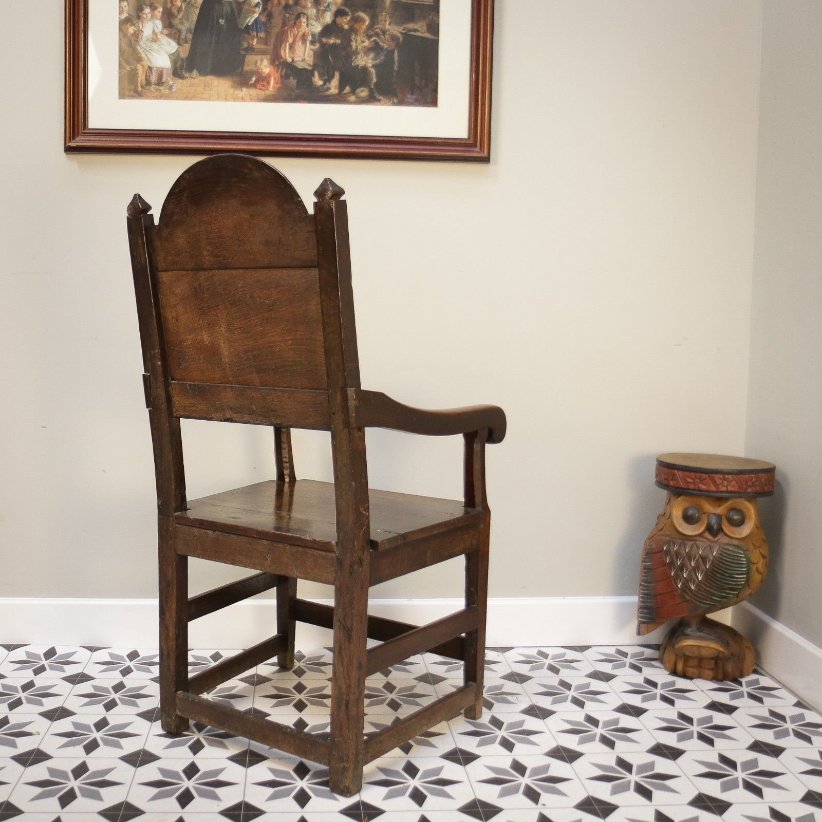 photo vintage Wainscot Chair Oak 18th Century Hand Carved Back
