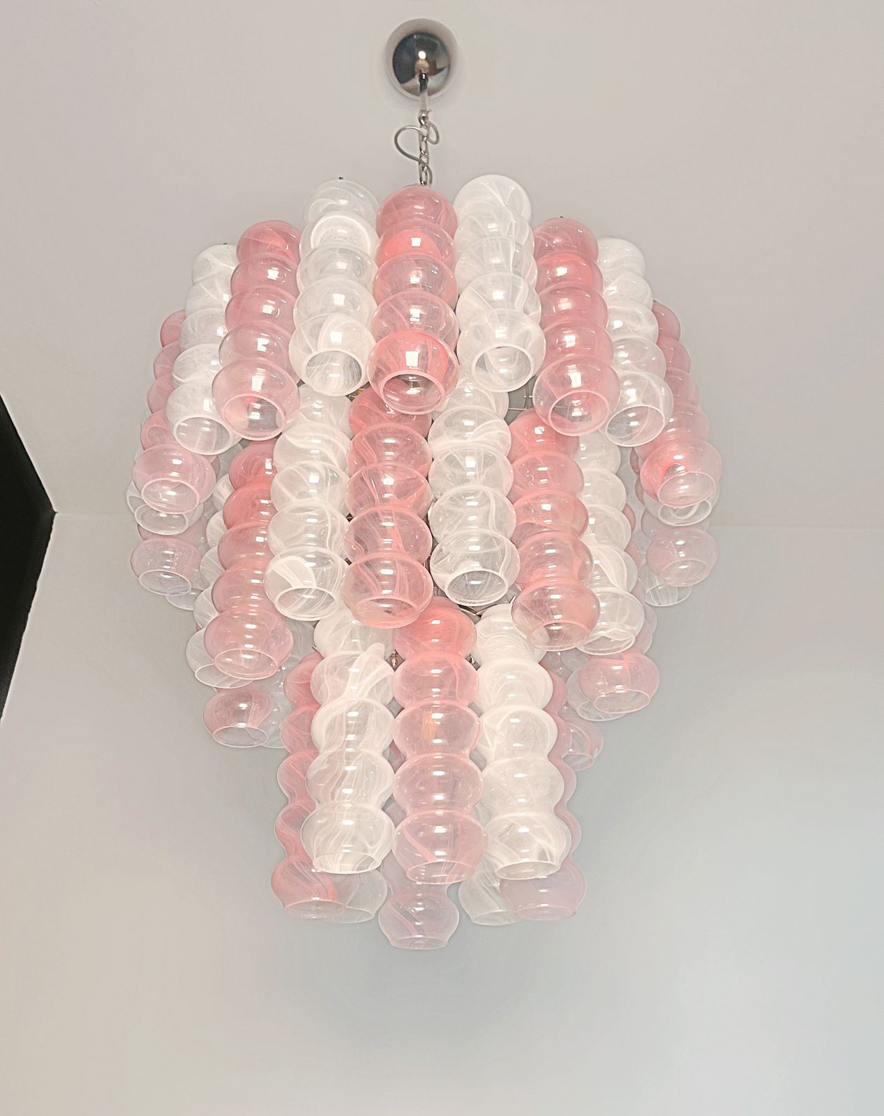 photo furniture Large Three Tier Murano Glass Tube Chandelier   White And Pink Albaster