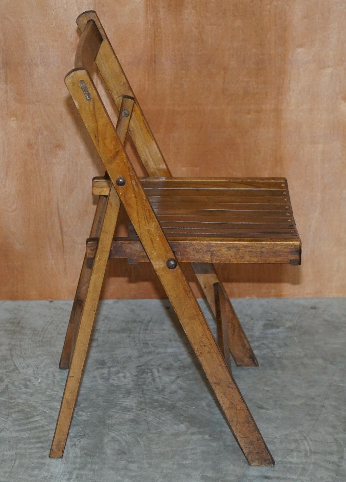 photo furniture Suite Of Six English Oak Circa 1900 1920 Folding Steamer Chairs Stunning Patina