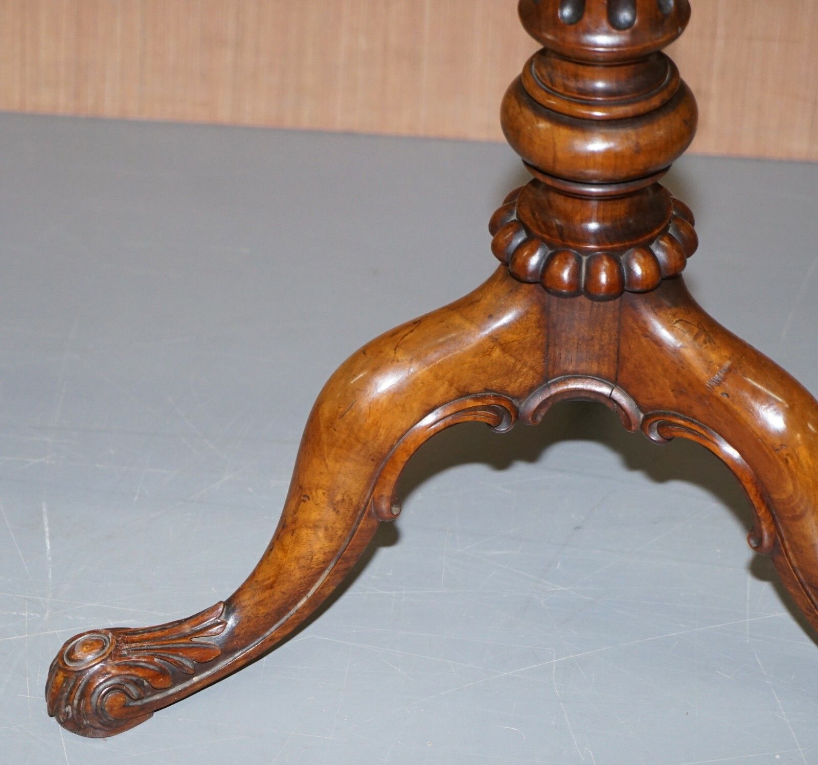 Circa 1850 Stamped Gillows Of Lancaster Walnut Height Adjustable Pole Screen photo 1500.0