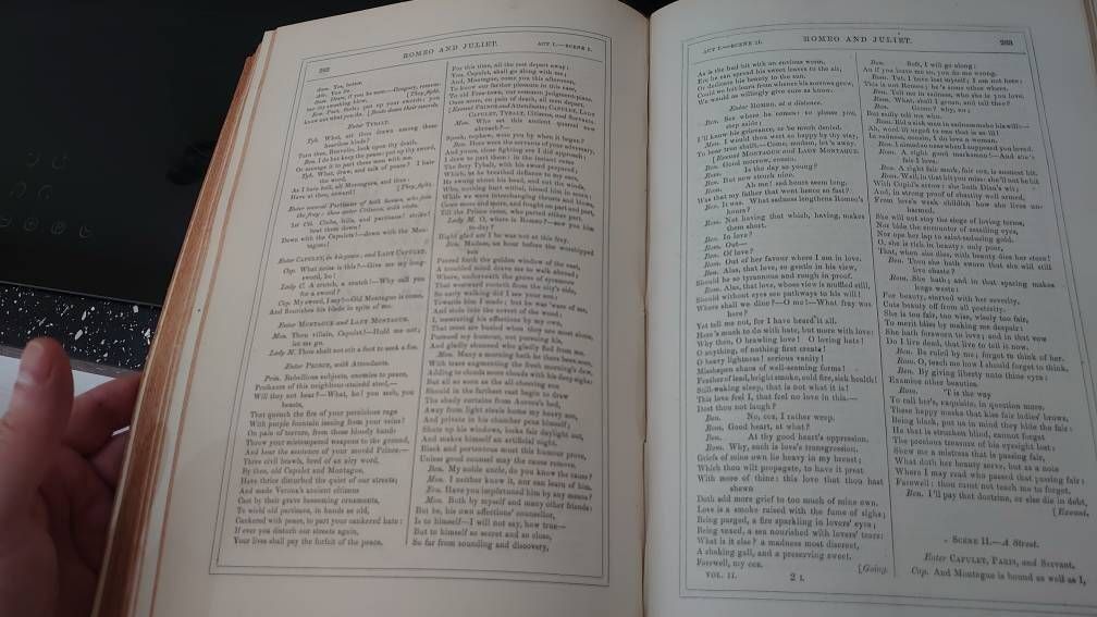 The Complete Works Of Shakespeare In Three Volumes   Comedies, Tragedies And Histories. photo buy