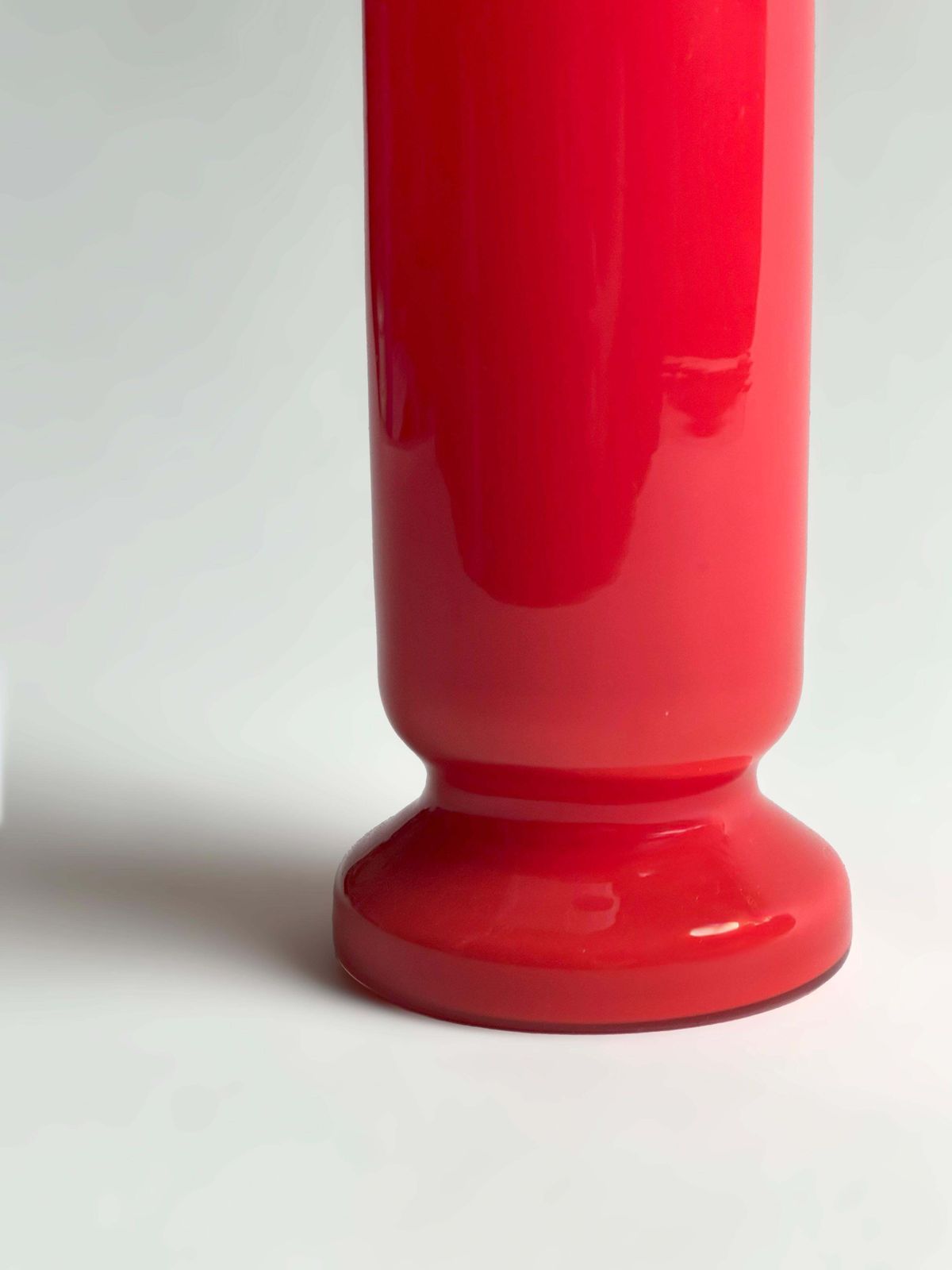 1970s Empoli Red And White Cased Glass Vase, Italy photo Home Decor
