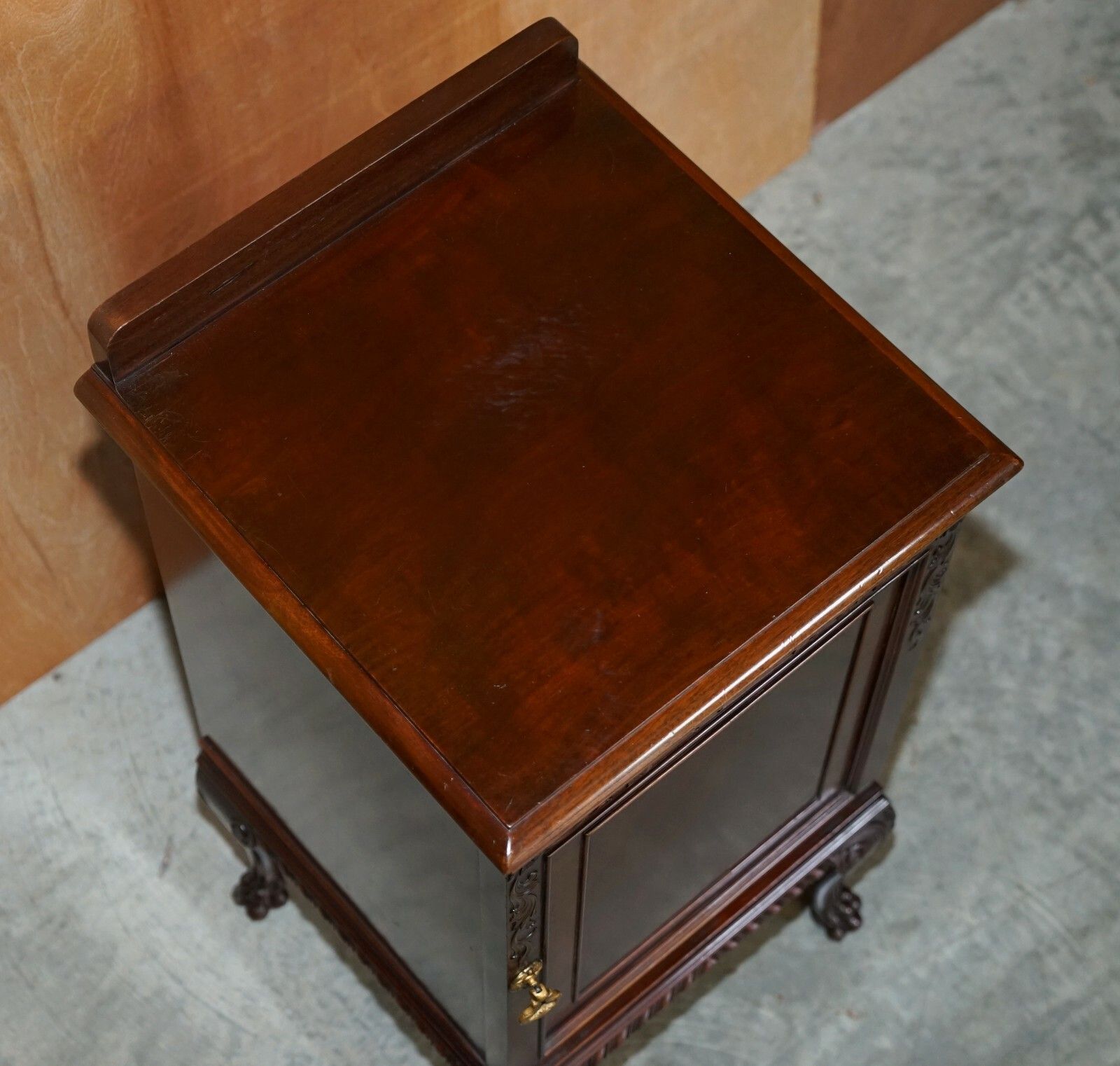 Antique Honduras Mahogany Side End Table Lion Hair Paw Carved Feet Part Of Suite photo vintage