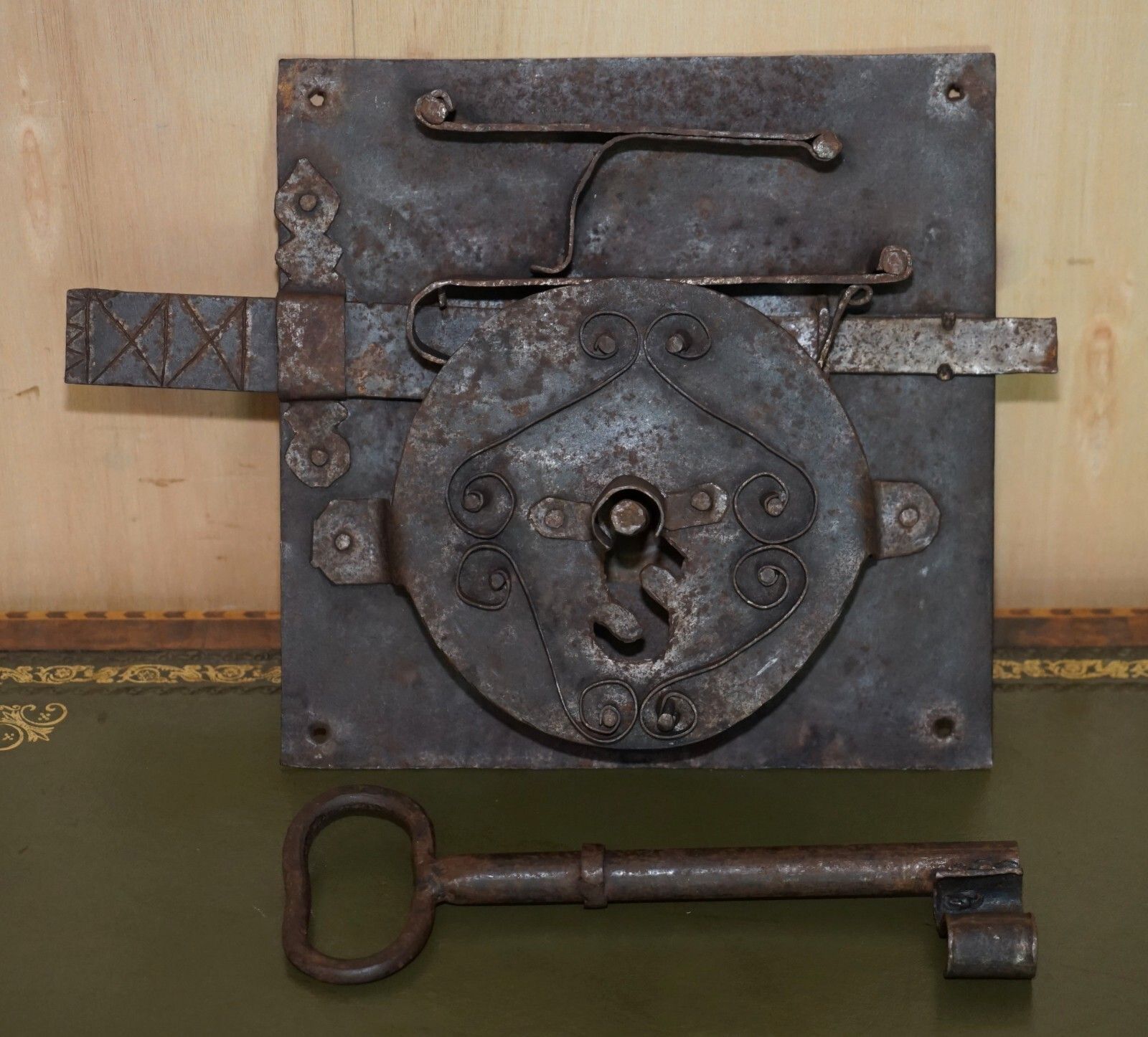 Huge Antique English Architectural Salvage 17th Century Door Lock 30cm Long Key photo furniture