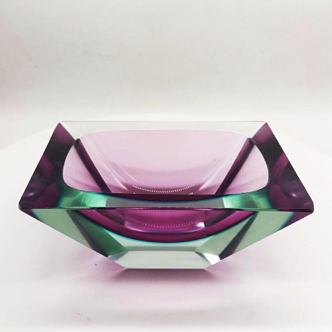 1960s Big Rare Pink Multifaceted Rectangular Ashtray Or Catch All In Murano By Flavio Poli For Seguso. Made In Italy. photo Home Decor
