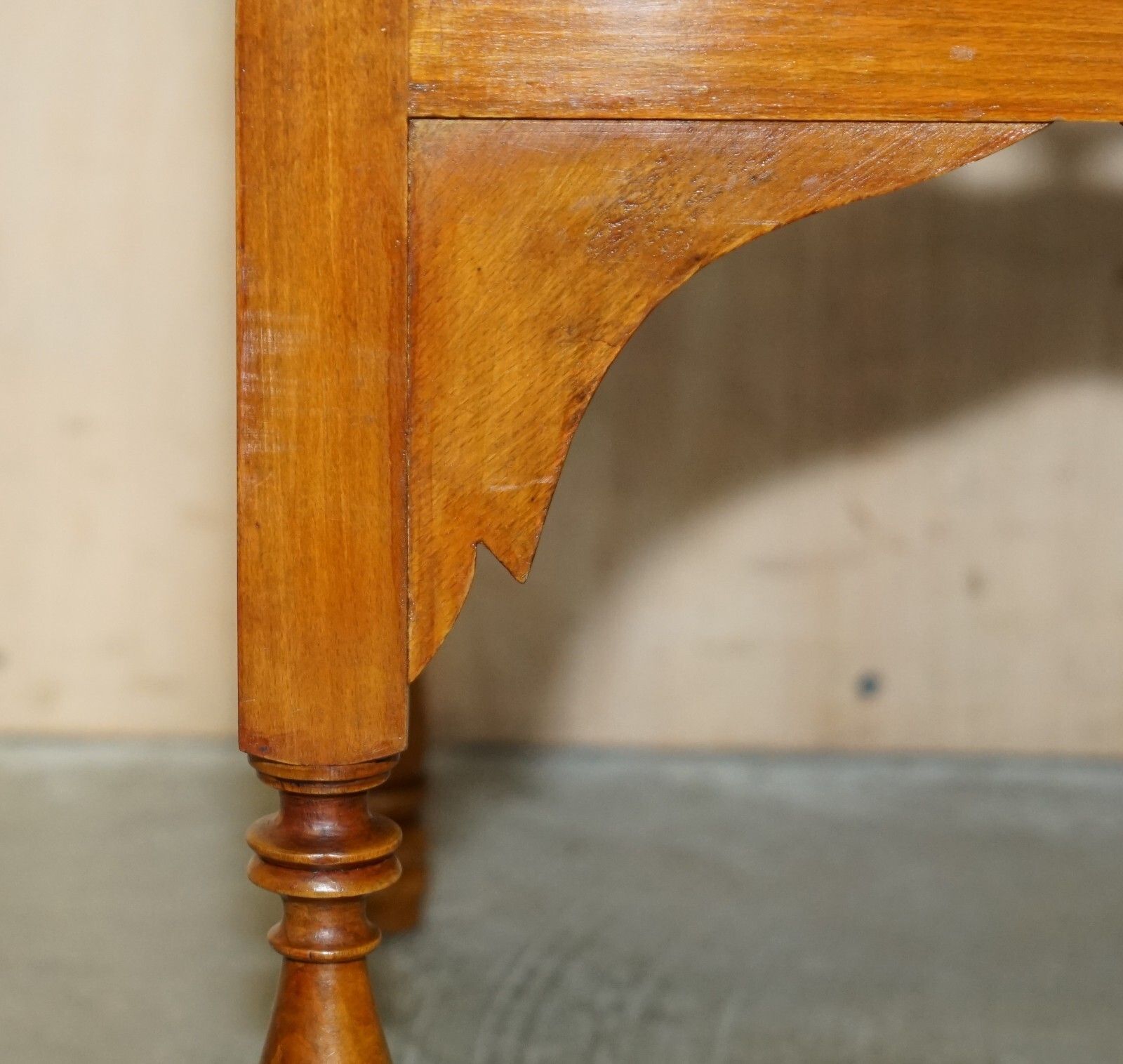 Nice 19th Century Hand Carved Liberty's London Moorish Side End Lamp Wine Table photo buy