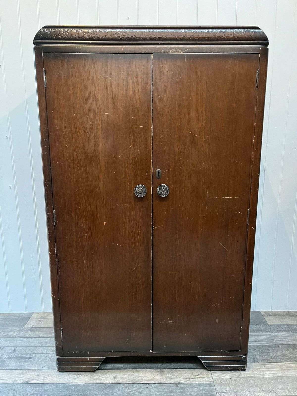 Antique Vintage Carved Small Hallrobe/Wardrobe Lift Up Top Ready To Be Upcycled
